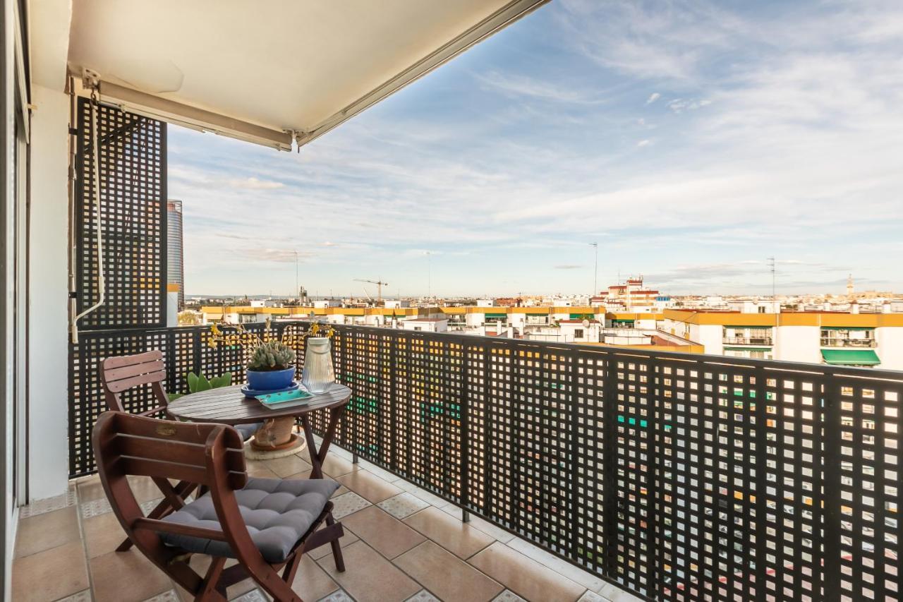 Apartamento Desde El Cielo De Triana Apartment Seville Ngoại thất bức ảnh