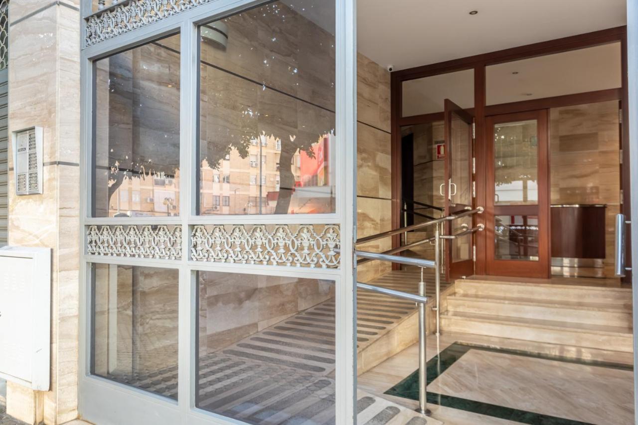 Apartamento Desde El Cielo De Triana Apartment Seville Ngoại thất bức ảnh